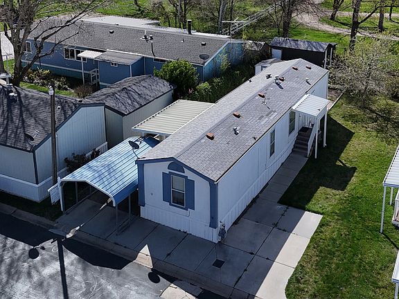 2nd image of 1128 S Lloyd Rd #50