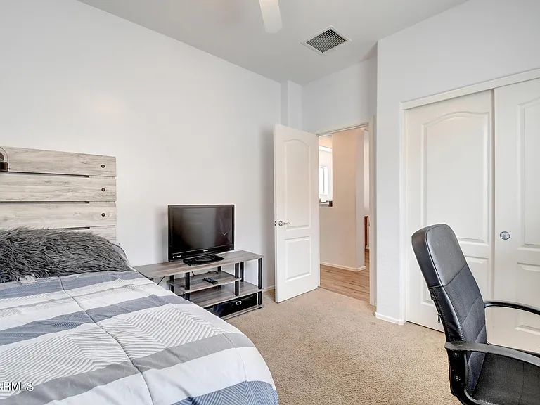 1120 N Crosscreek Dr — Photo 33