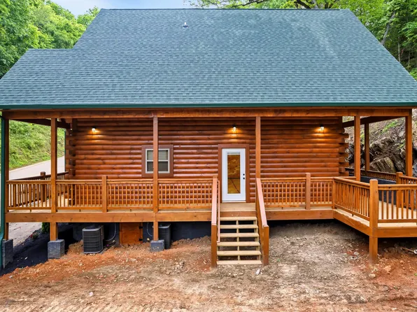 1642 Eagle Springs Rd, Sevierville, TN 37876