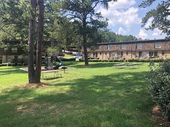5th image of 50 Chateau Dr SE #B03