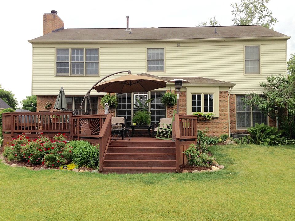 2nd image of 5884 Pinewood Ct