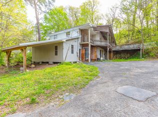 220 Jenkins Rd, Rossville, GA 30741