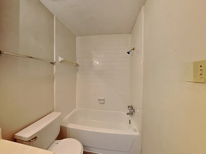 907 Briarcreek Dr — Photo 15