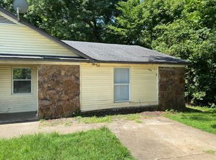 98 Carolane Dr APT R, Jackson, TN 38305