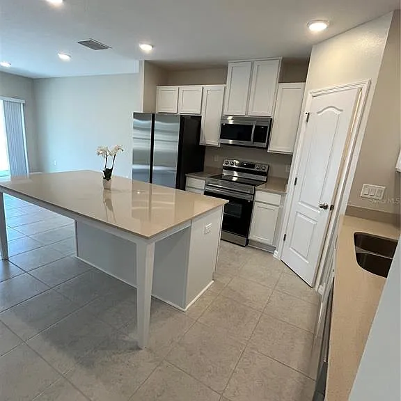 4117 Collegiate Blvd — Photo 4