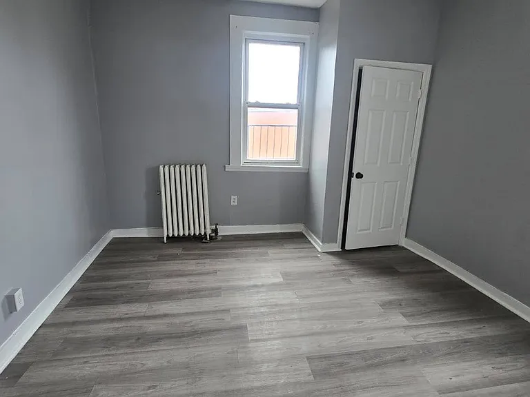 233 Littleton Ave #11A — Photo 6