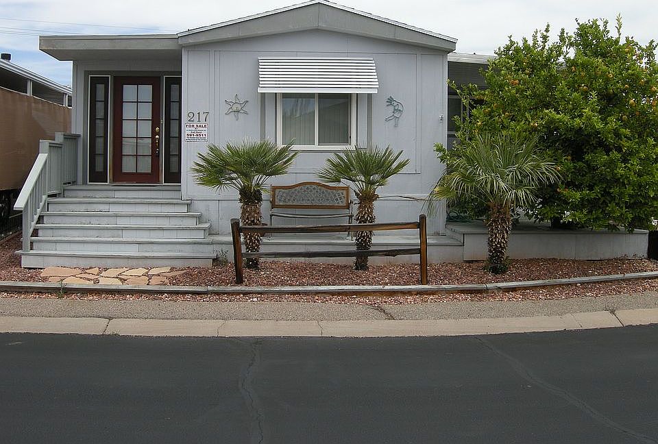 curb view front entry
