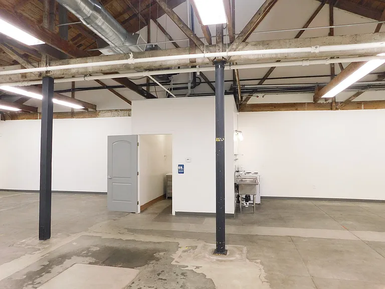 560 E Commercial St #4A — Photo 19