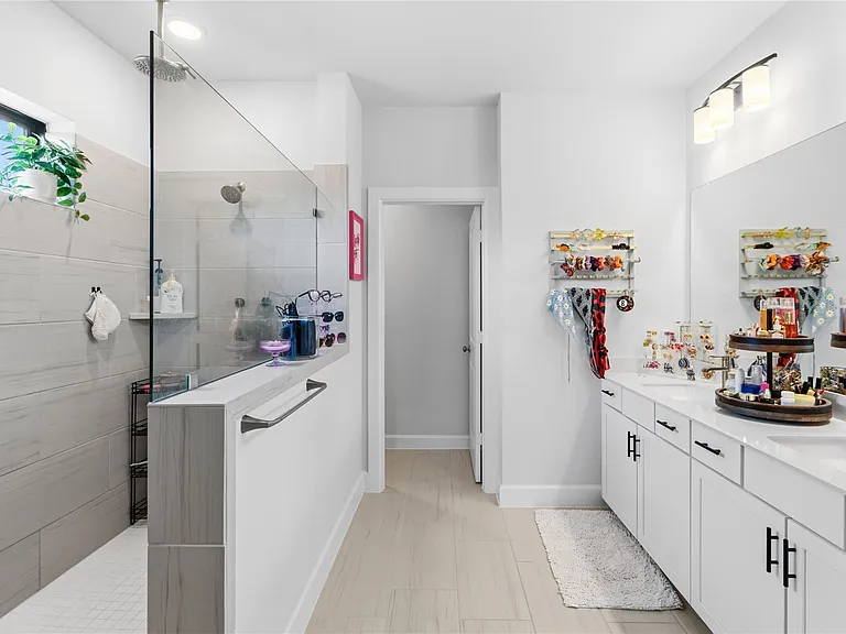 1530 Noble Park Dr — Photo 13