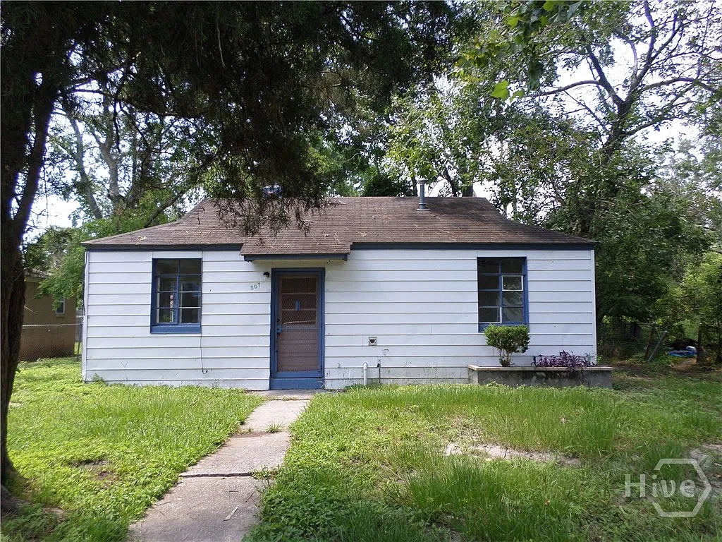 2 bed, 1.0 bath, 620 sqft, $1,125 — Photo 1