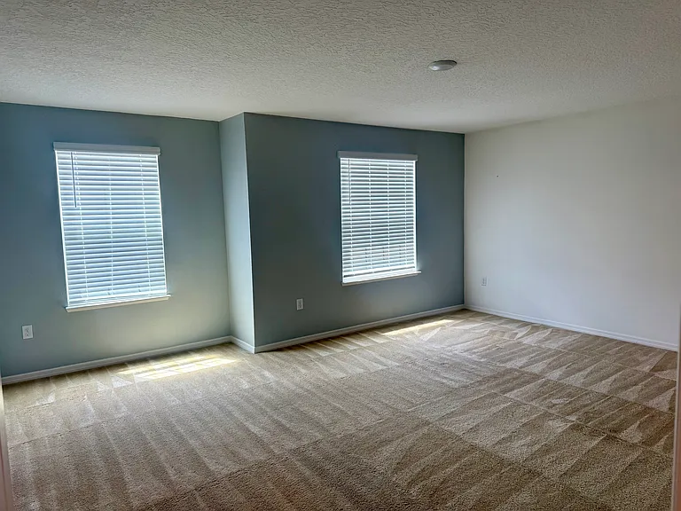 2213 Canyon Breeze Ave — Photo 7