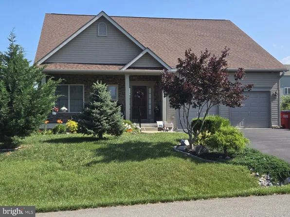 17808 Stars Ln, Hagerstown, MD 21740