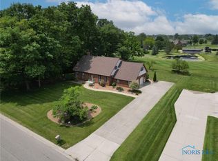 772 Fairway Ln, Wauseon, OH 43567