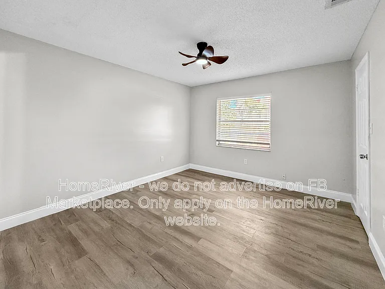 2015 Oleander Blvd #D — Photo 10