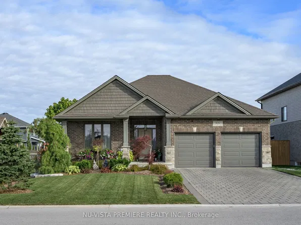 100 Stuart Ave, Lucan Biddulph, ON N0M 2J0