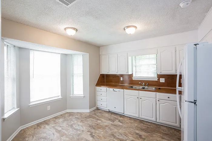 12710 Pleasant View Dr — Photo 9