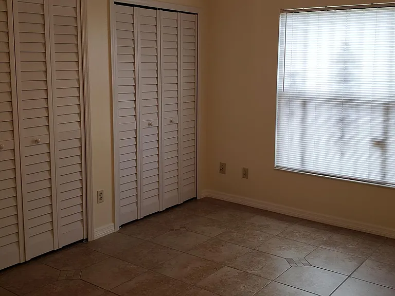 1315 SW Hebner Ave — Photo 18