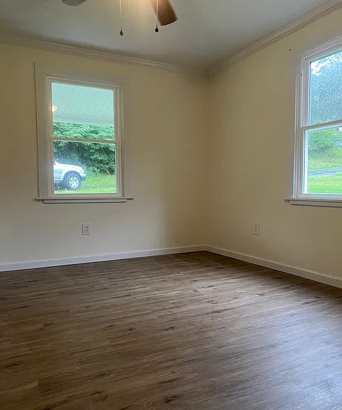 2407 Holliday St — Photo 19