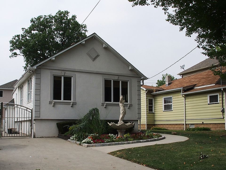 1st image of 249 Edgegrove Ave