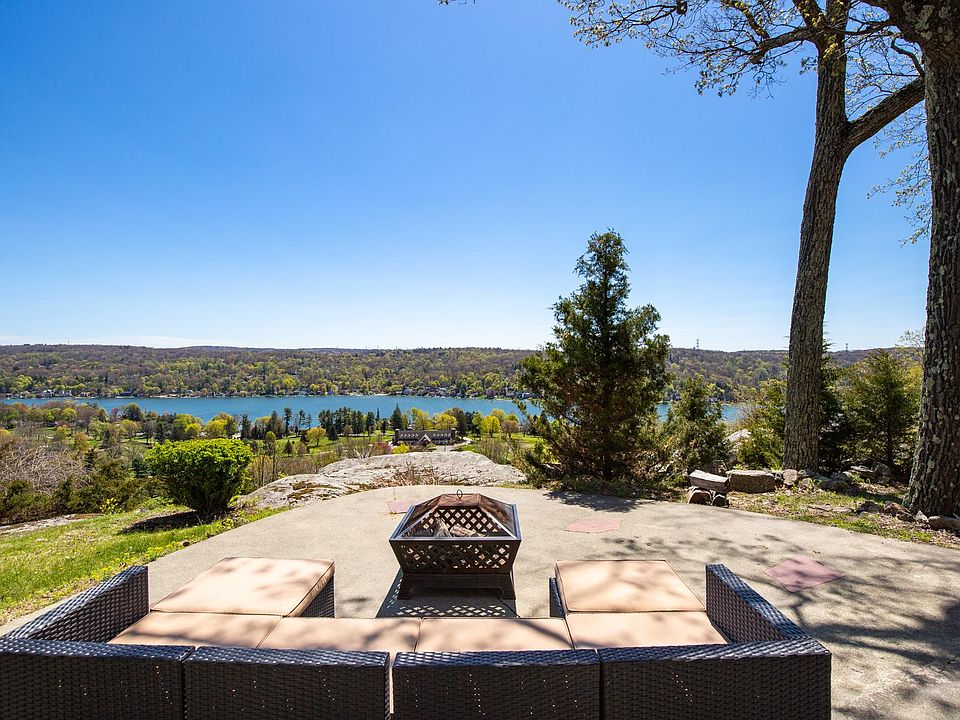AMAZING VIEWS OF LAKE MOHAWK