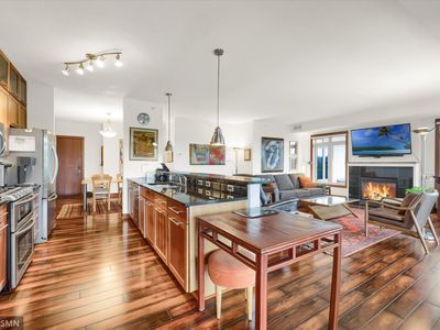 3251 Louisiana Ave S APT 301, Saint Louis Park, MN, 55426
