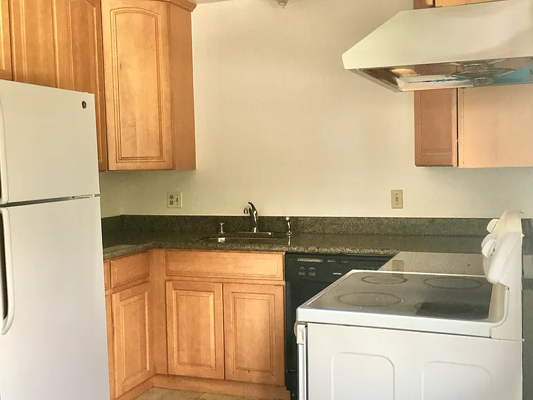 3424 Yosemite Ave — Photo 6
