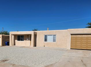 10905 Phoenix Ave NE, Albuquerque, NM 87112