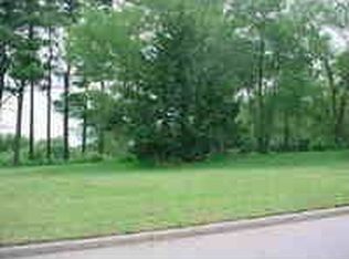 3520 Marigold Dr, Waterloo, IA 50702