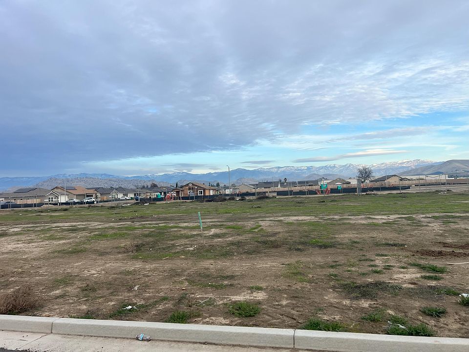2nd image of 1102 S Chess Terrace Street