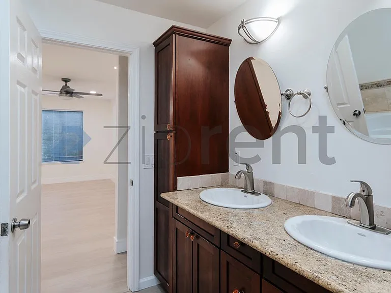 4762 Rio Rita Way — Photo 37