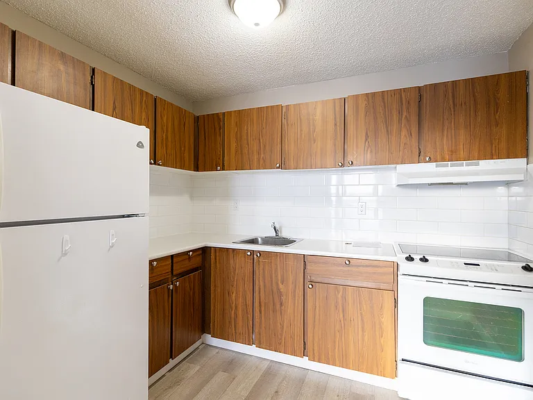 11611 Oakfield Dr SW — Photo 7