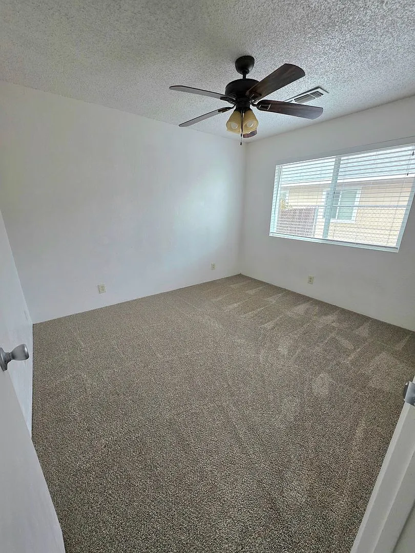 2807 June Street — Photo 3