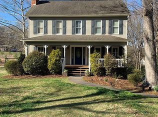 6015 Parkdale Dr, Clemmons, NC 27012
