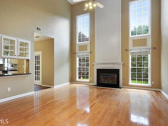 2nd image of 2473 Gablewood Dr NE