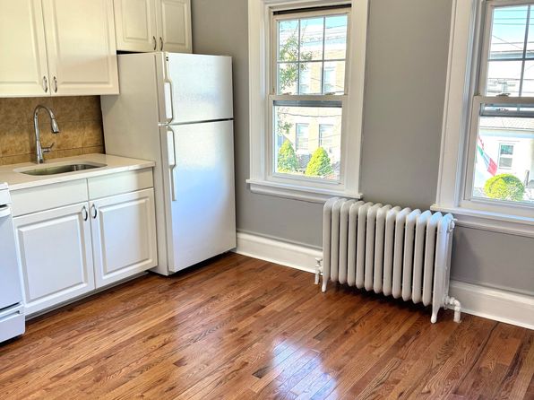 53 Madeleine Ave Floor 2