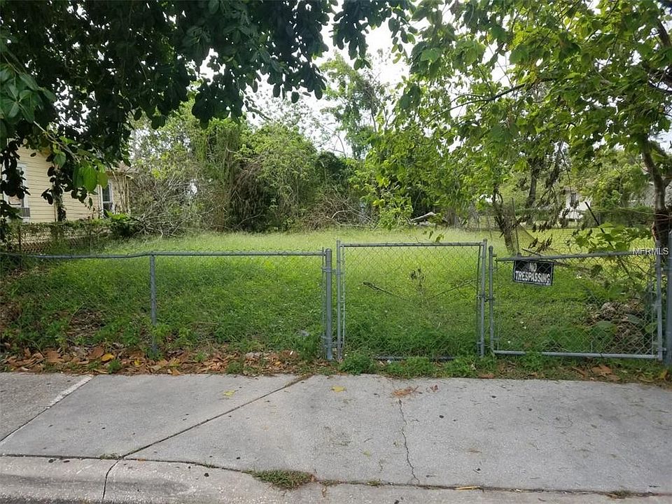 1st image of 208 Garden Ave