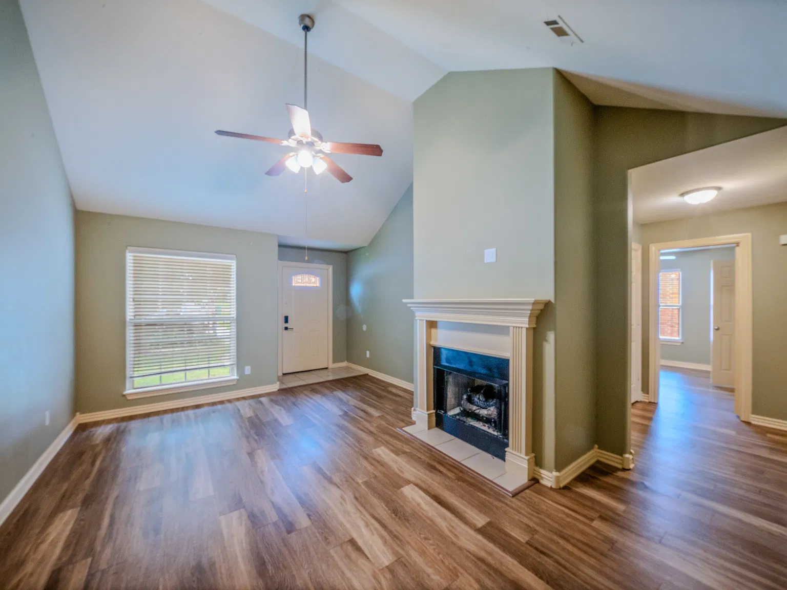 3 bed, 1336 sqft, $1,500 — Photo 3
