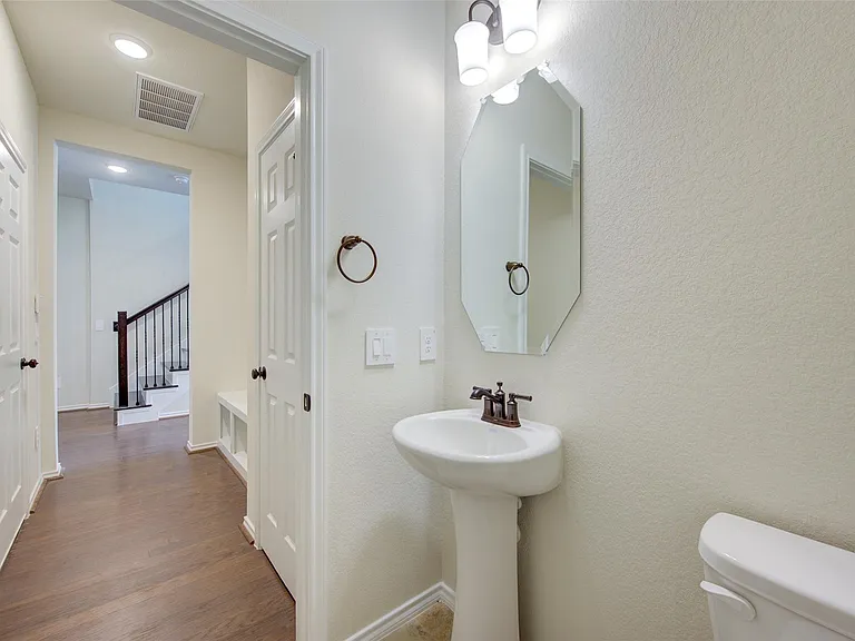 10329 Harmon Smith Dr — Photo 12
