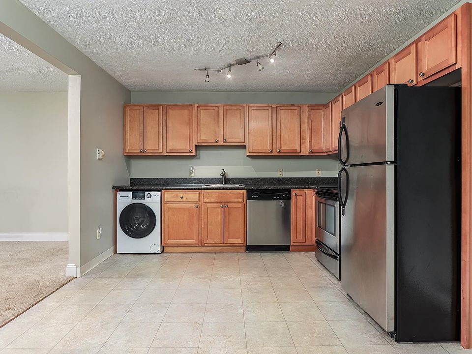 64 Dunbarton Road UNIT 3F, Manchester, NH 03102 Zillow