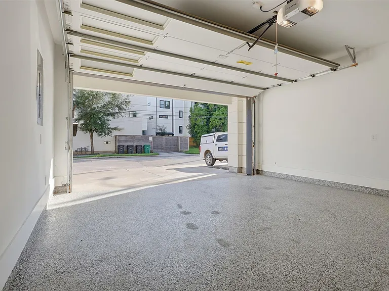 2213 Francis St — Photo 28
