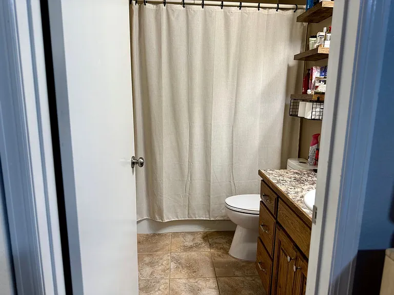 2213 Angus St — Photo 8