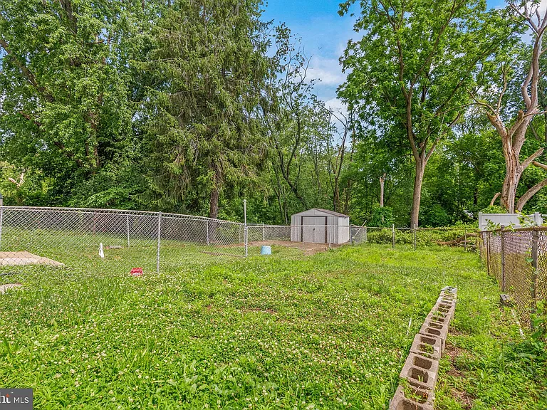 9107 Ryerson Rd — Photo 19