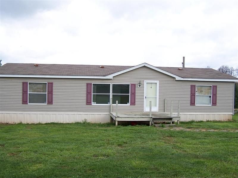 1st image of 570 Forest Rd