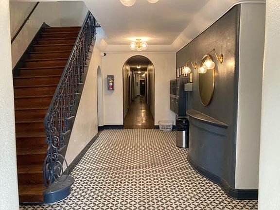 2nd image of 5737 Lexington Ave #104