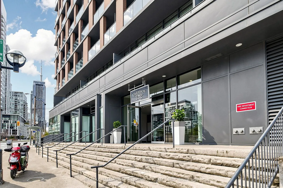 Building Photo - 169 Fort York Blvd #816