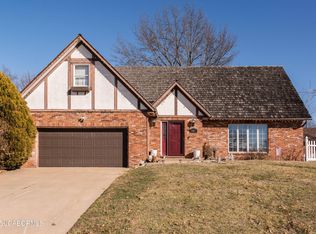 1007 Jason Rd, Jefferson City, MO 65109