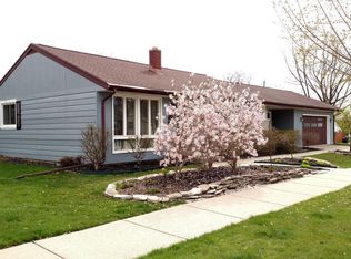 9805 W Montana Ave, West Allis, WI 53227