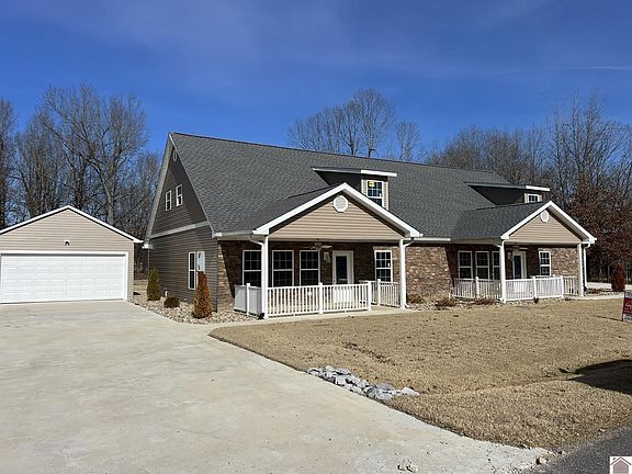 4th image of 2030-2040 Shade Tree Dr