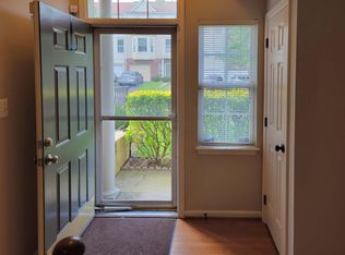 14817 Edman Rd, Centreville, VA 20121