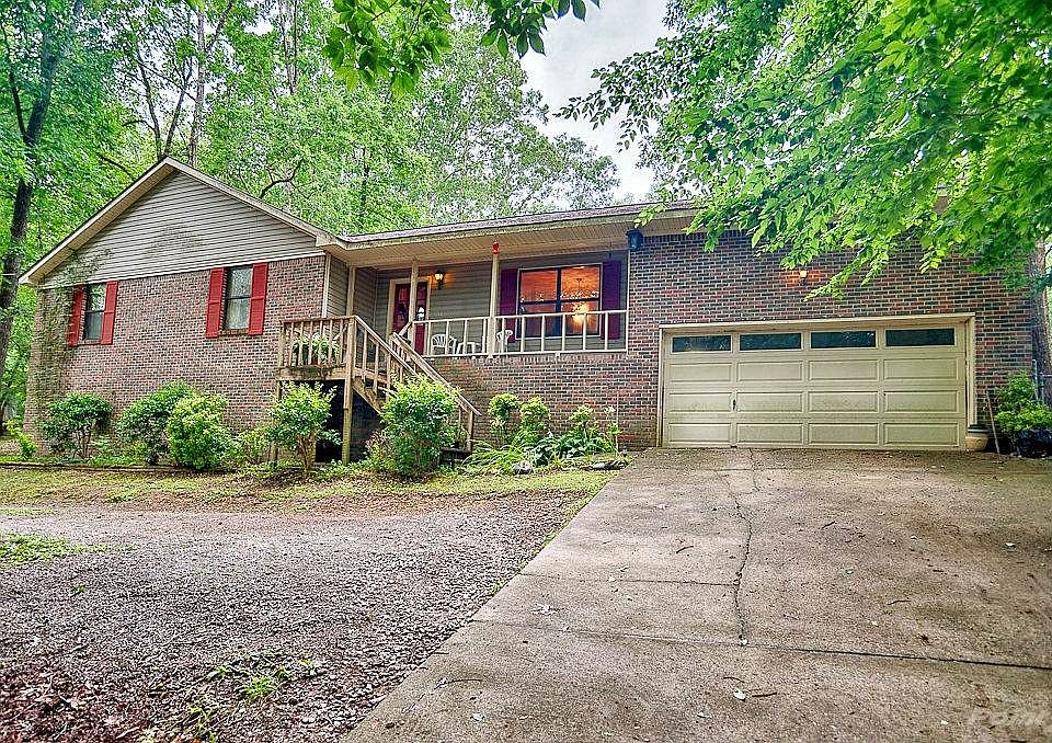 Secluded home in Toney